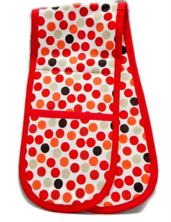 Red spot oven gloves